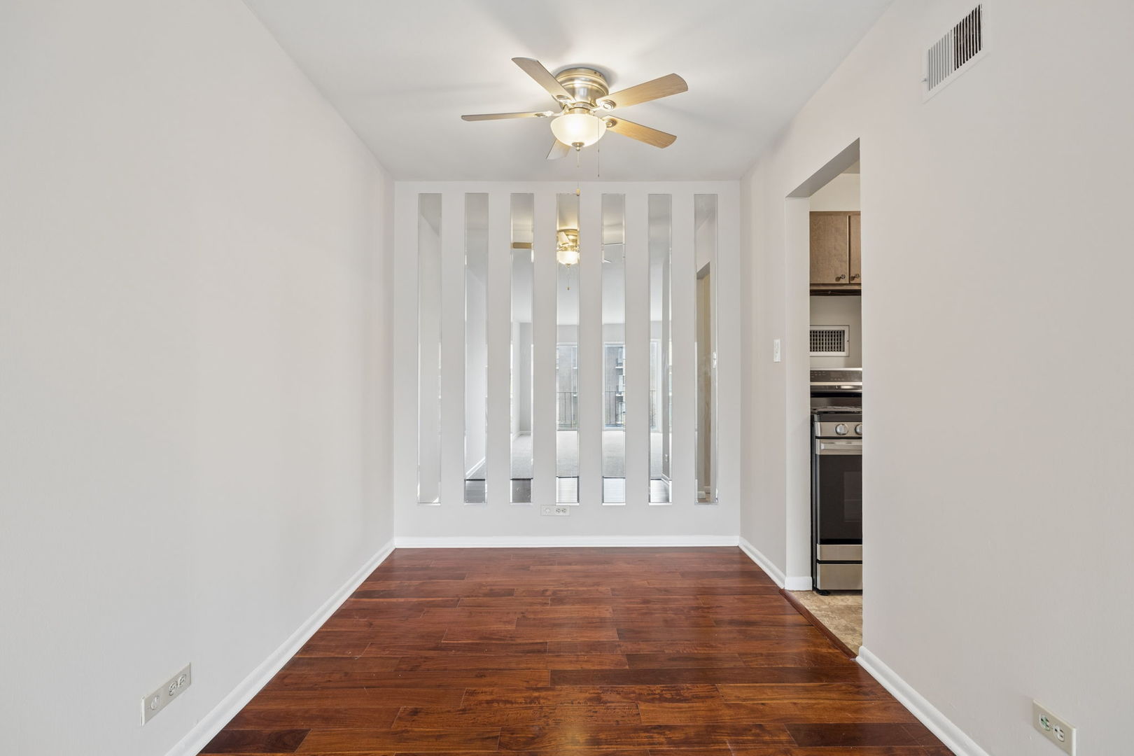 9840 S Pulaski Road #201, Oak Lawn, IL 60453