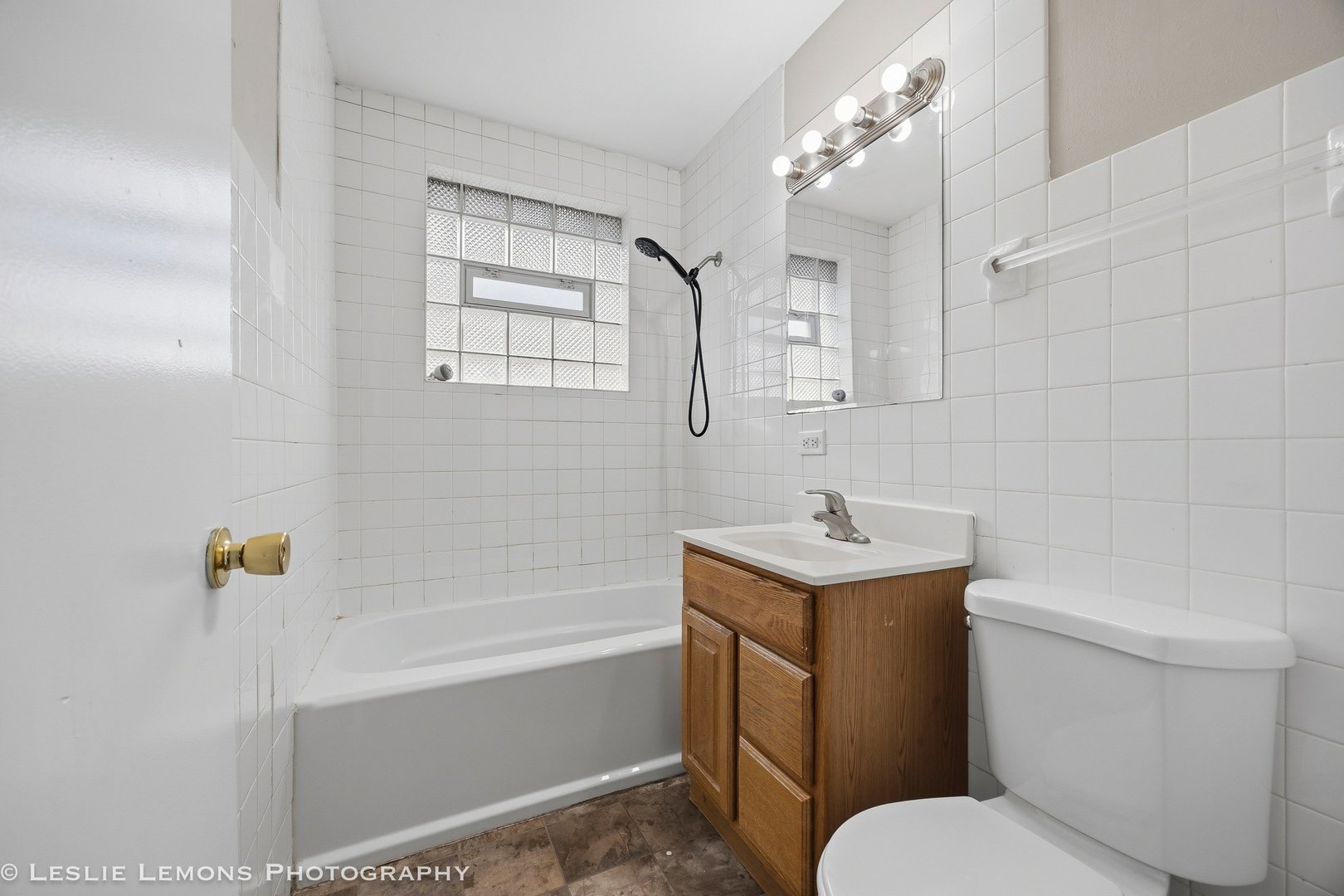 10142 S California Avenue, Evergreen Park, IL 60805