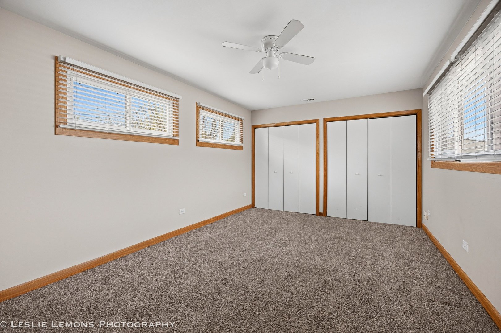 10142 S California Avenue, Evergreen Park, IL 60805