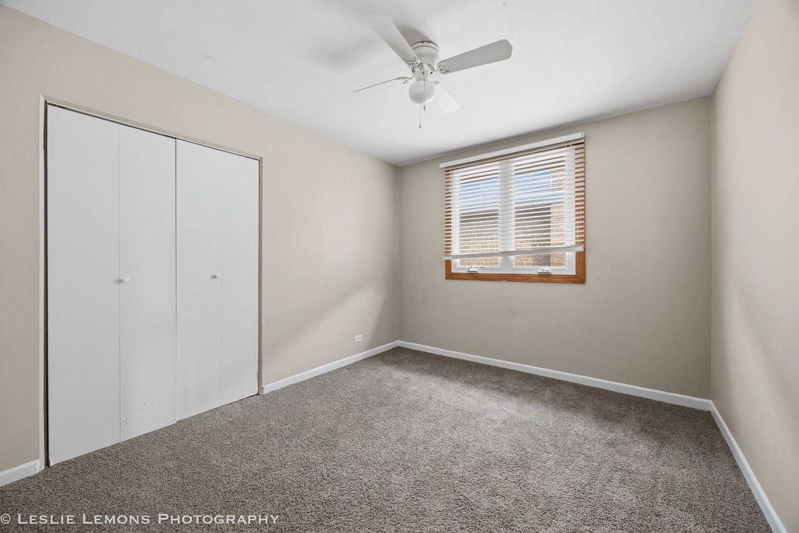 10142 S California Avenue, Evergreen Park, IL 60805