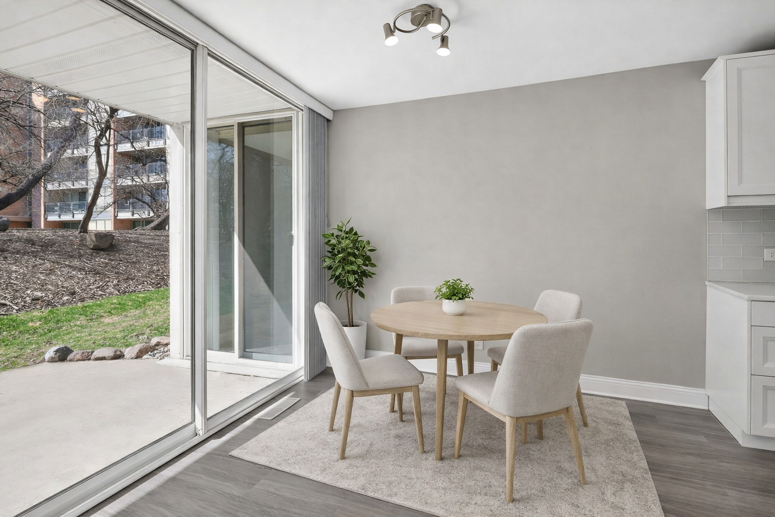 6020 Oakwood Drive #1L, Lisle, IL 60532