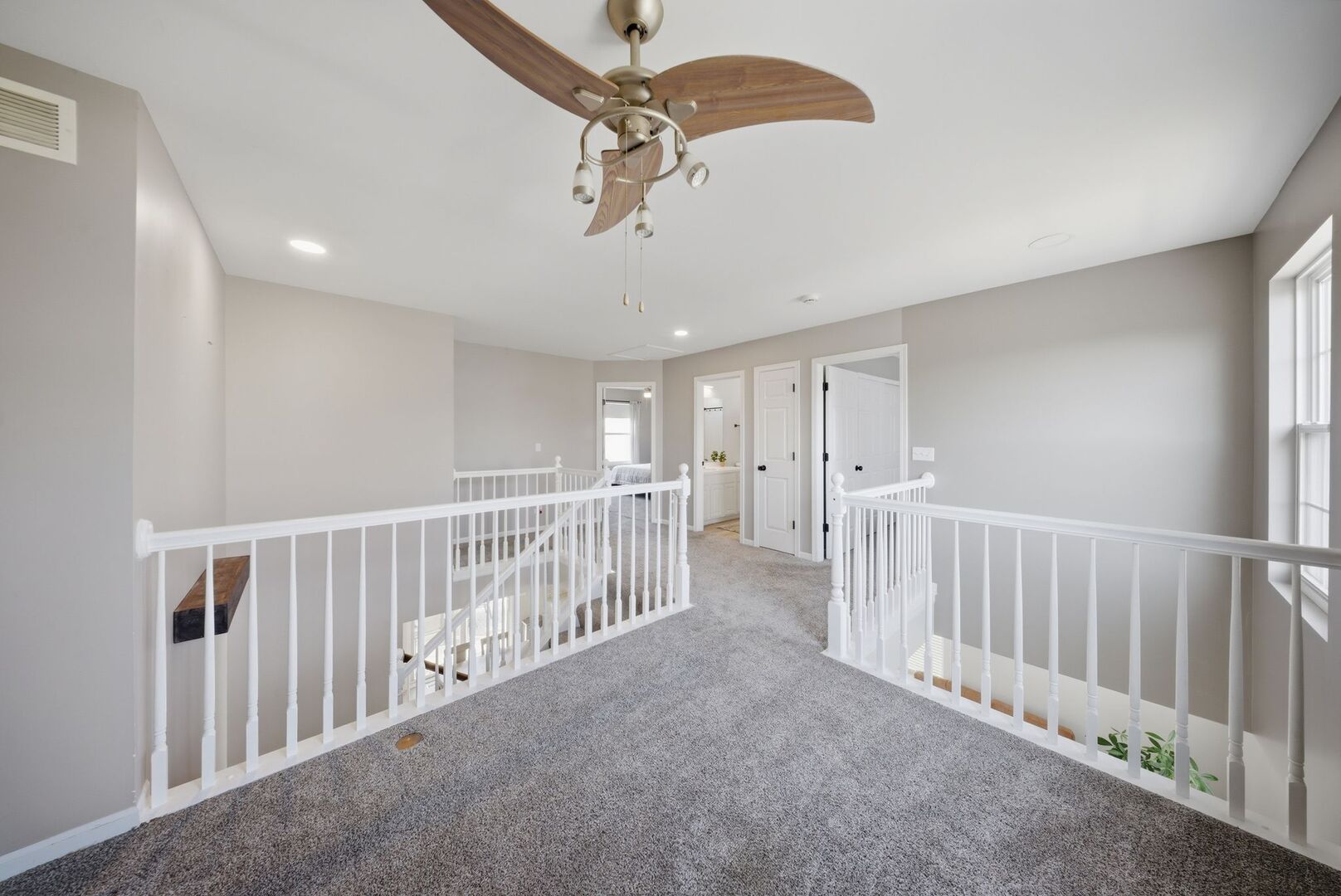 2547 Prairie Crossing Drive, Montgomery, IL 60538