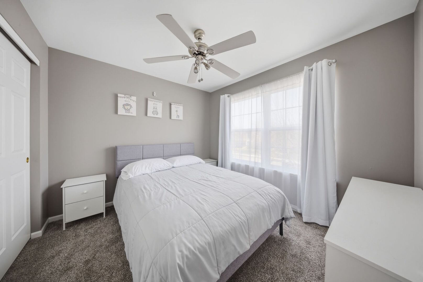 2547 Prairie Crossing Drive, Montgomery, IL 60538