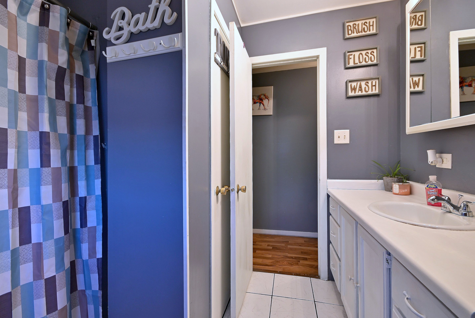 1506 LIBERTY Drive, Glendale Heights, IL 60139