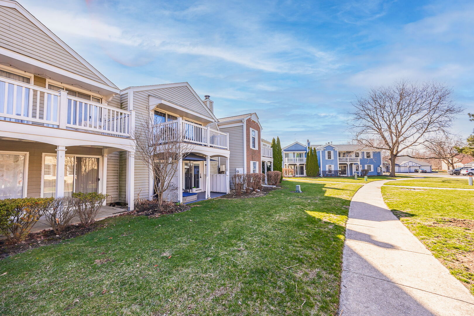 2153 Lancaster Circle #102B, Naperville, IL 60565