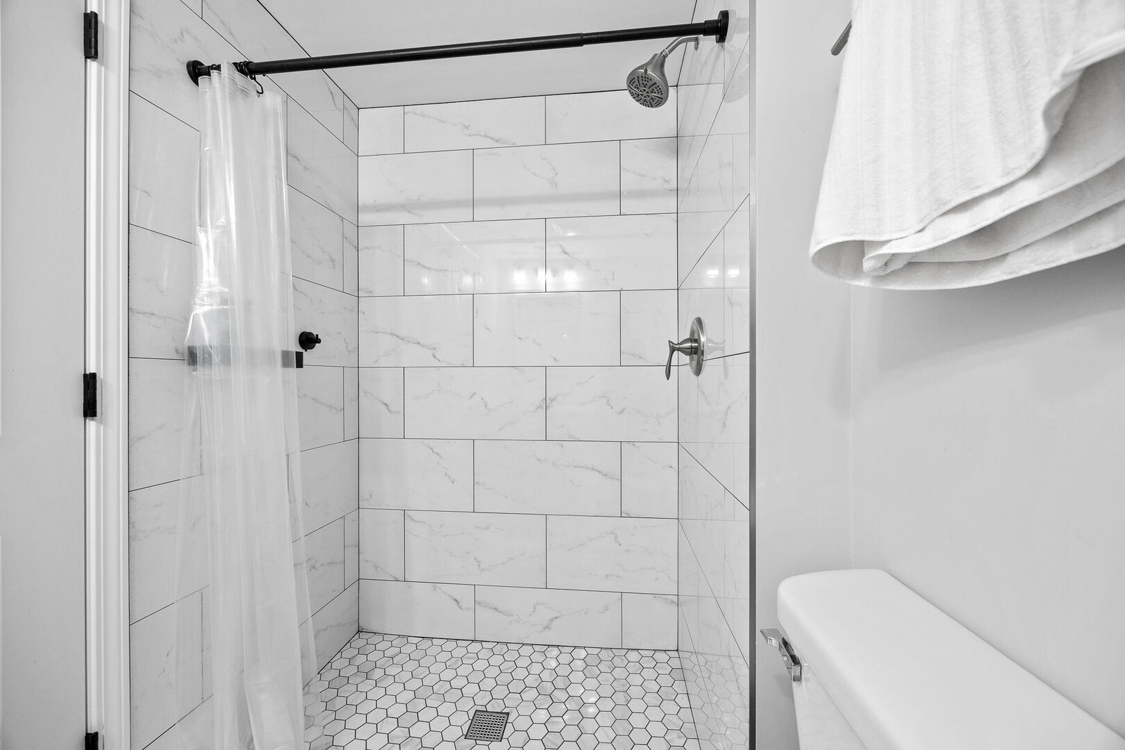 2153 Lancaster Circle #102B, Naperville, IL 60565