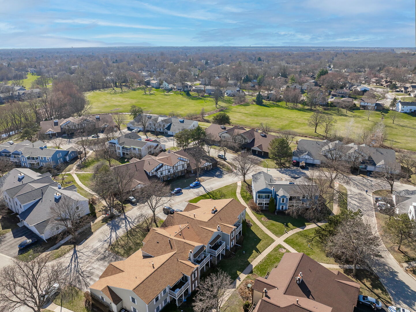 2153 Lancaster Circle #102B, Naperville, IL 60565