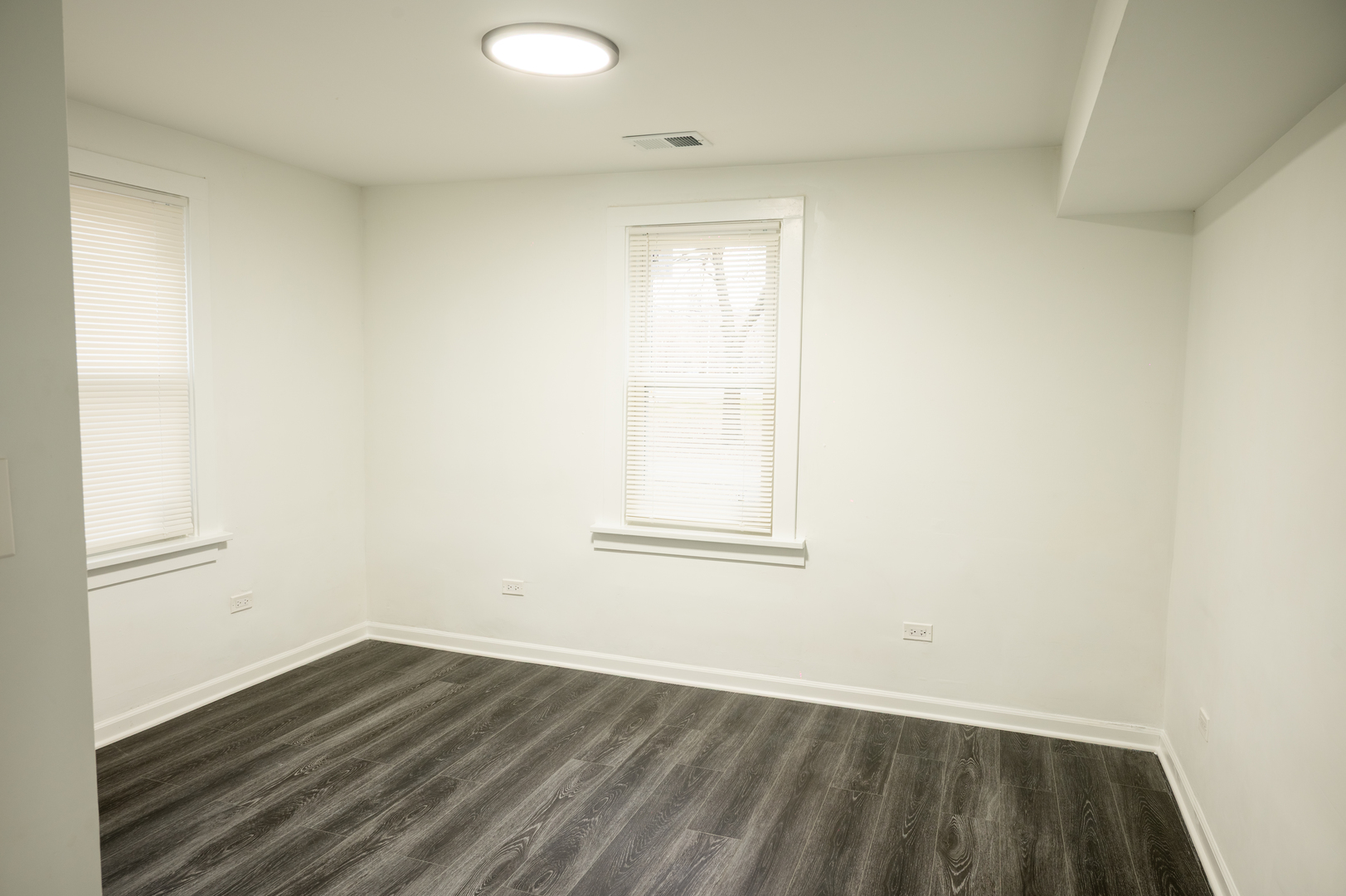 15915 Cottage Grove Avenue, South Holland, IL 60473