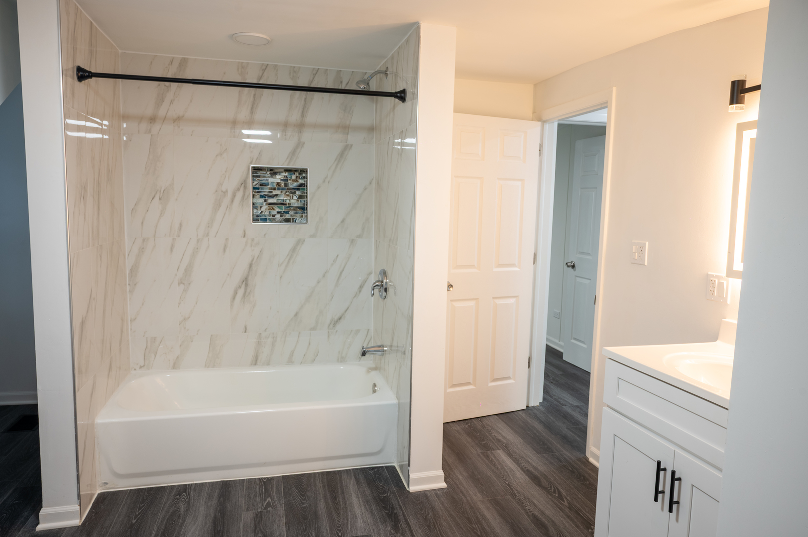 15915 Cottage Grove Avenue, South Holland, IL 60473