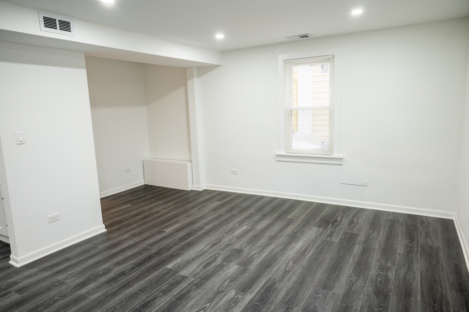 15915 Cottage Grove Avenue, South Holland, IL 60473