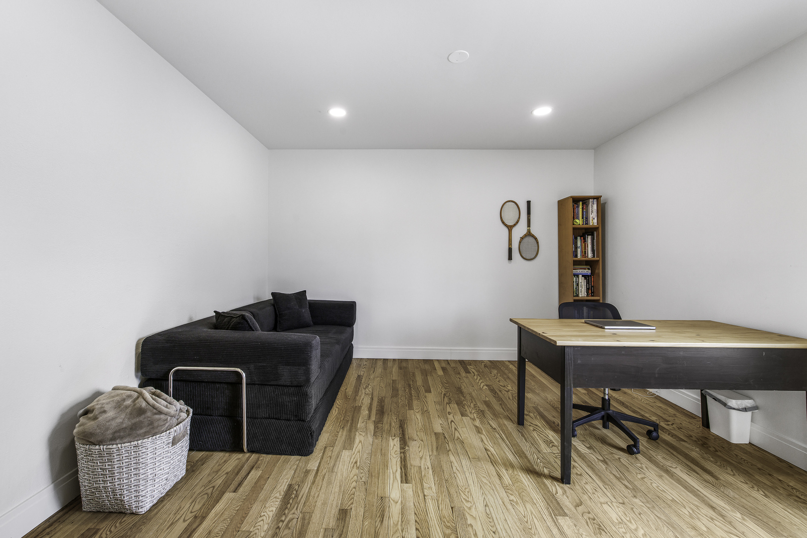 904 W Lynnwood Avenue, Arlington Heights, IL 60004