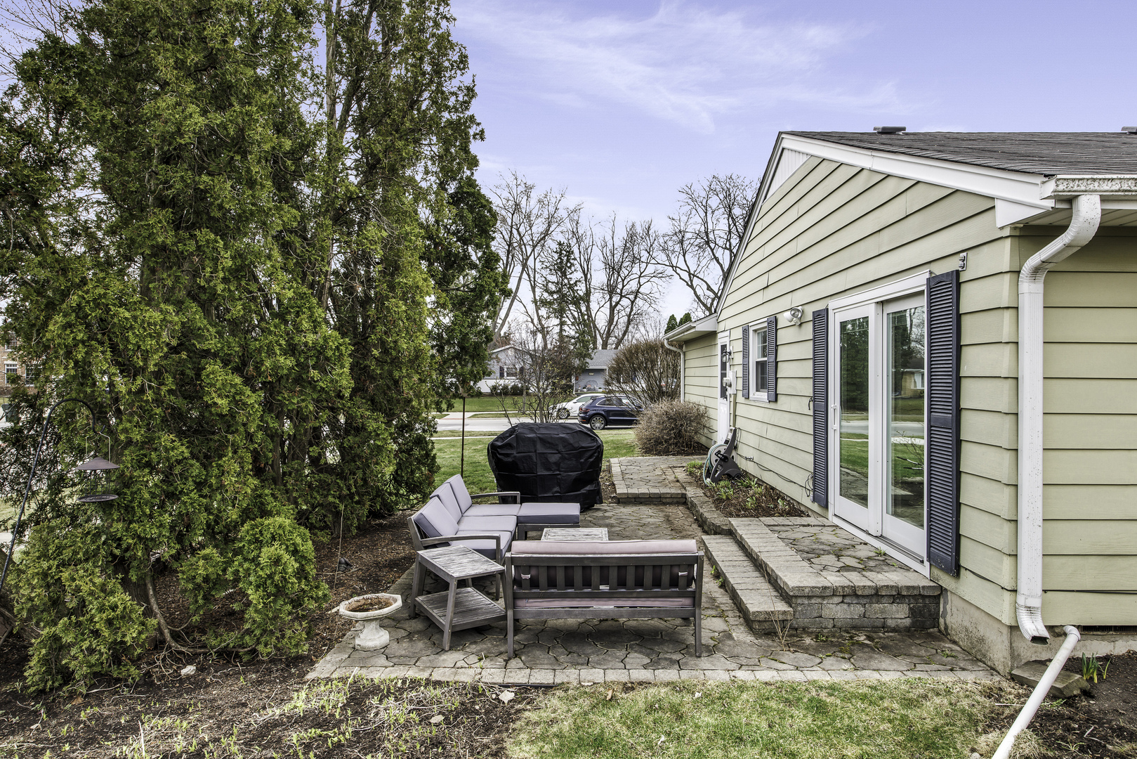 904 W Lynnwood Avenue, Arlington Heights, IL 60004