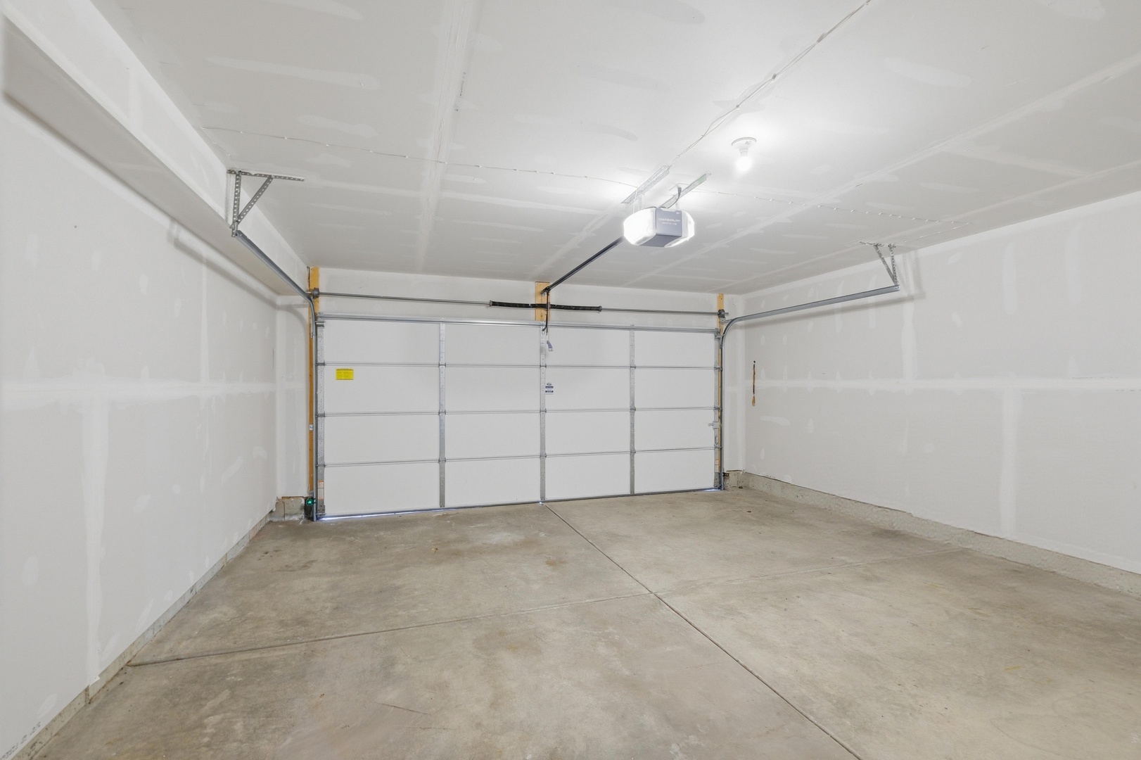 217 Goldenrod Drive, Elgin, IL 60124