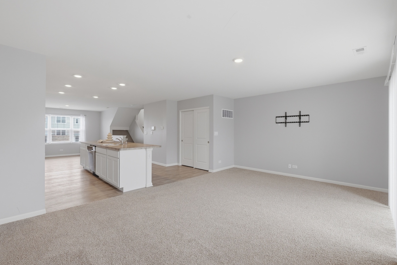 217 Goldenrod Drive, Elgin, IL 60124