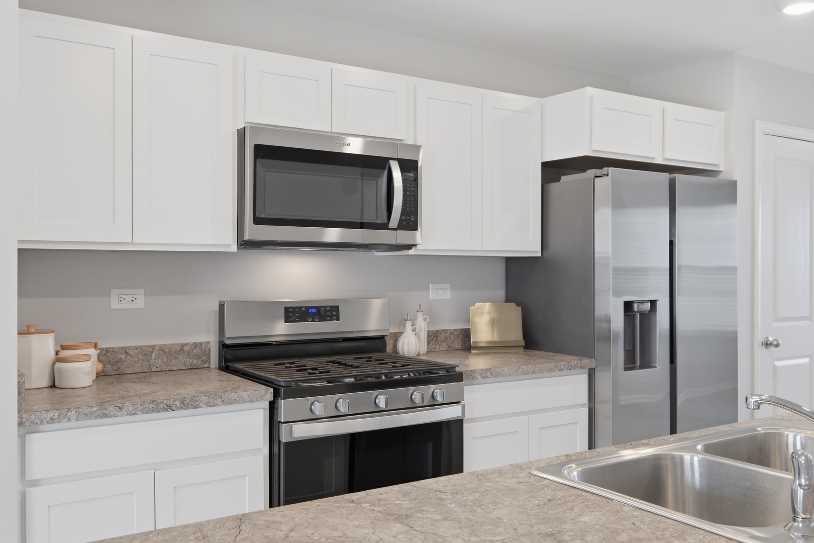 217 Goldenrod Drive, Elgin, IL 60124