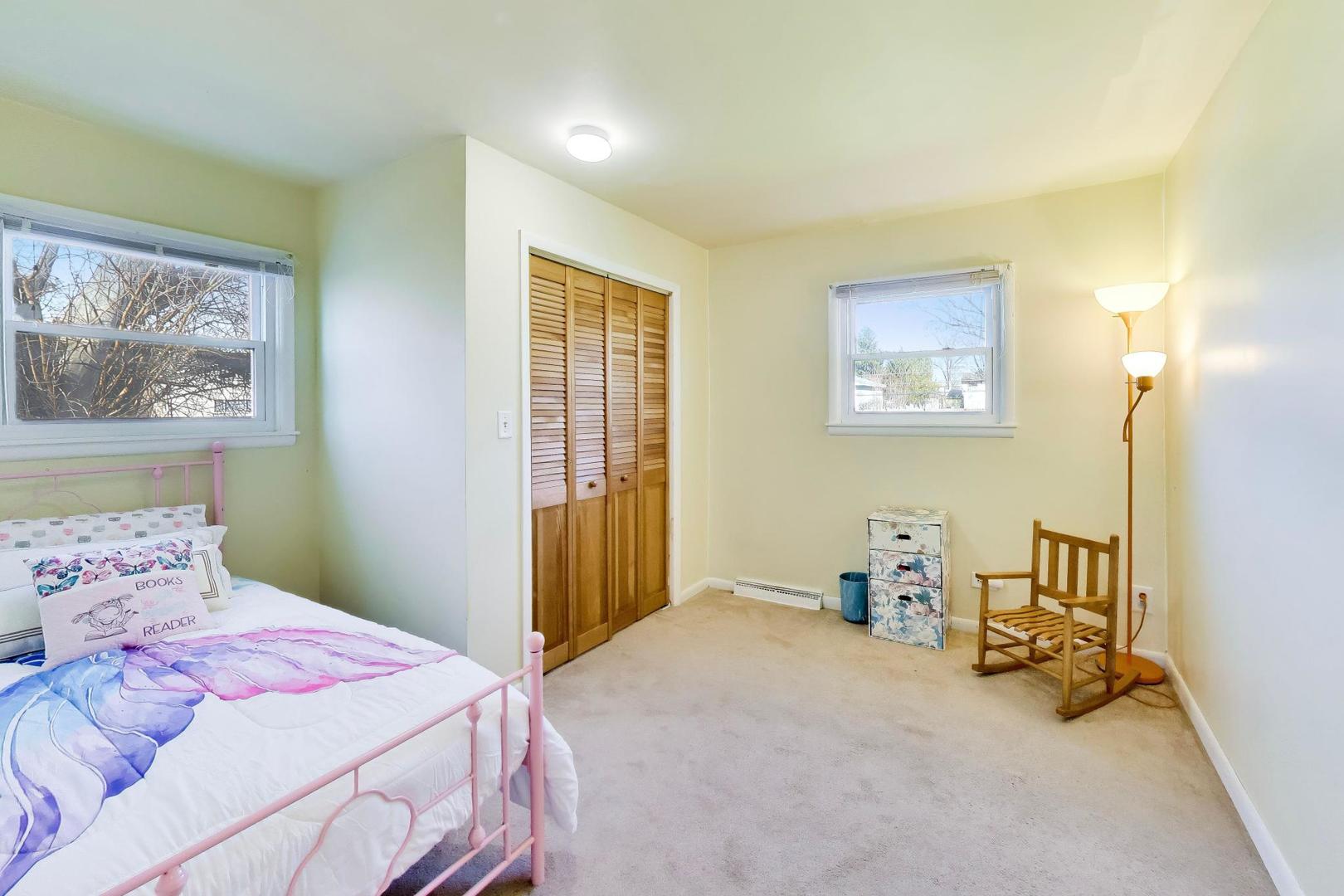 2N135 Bloomingdale Road, Glen Ellyn, IL 60139