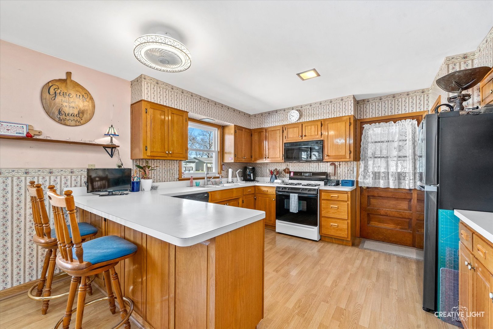 701 E Prairie Street, Plano, IL 60545