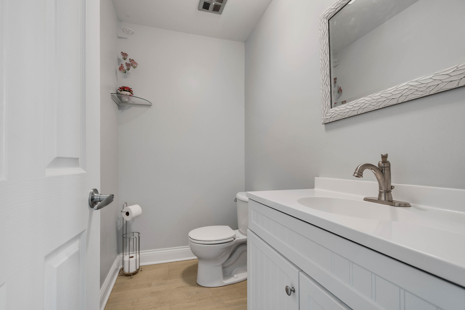 6914 Richmond Avenue, Darien, IL 60561