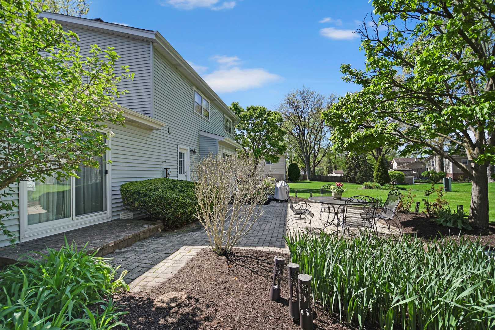 6914 Richmond Avenue, Darien, IL 60561