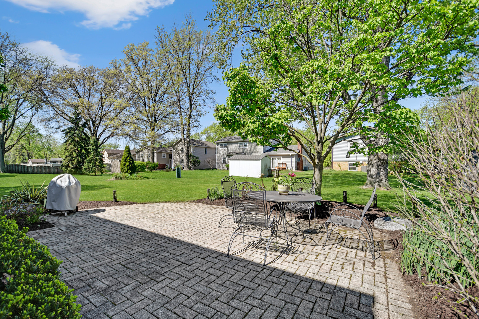 6914 Richmond Avenue, Darien, IL 60561