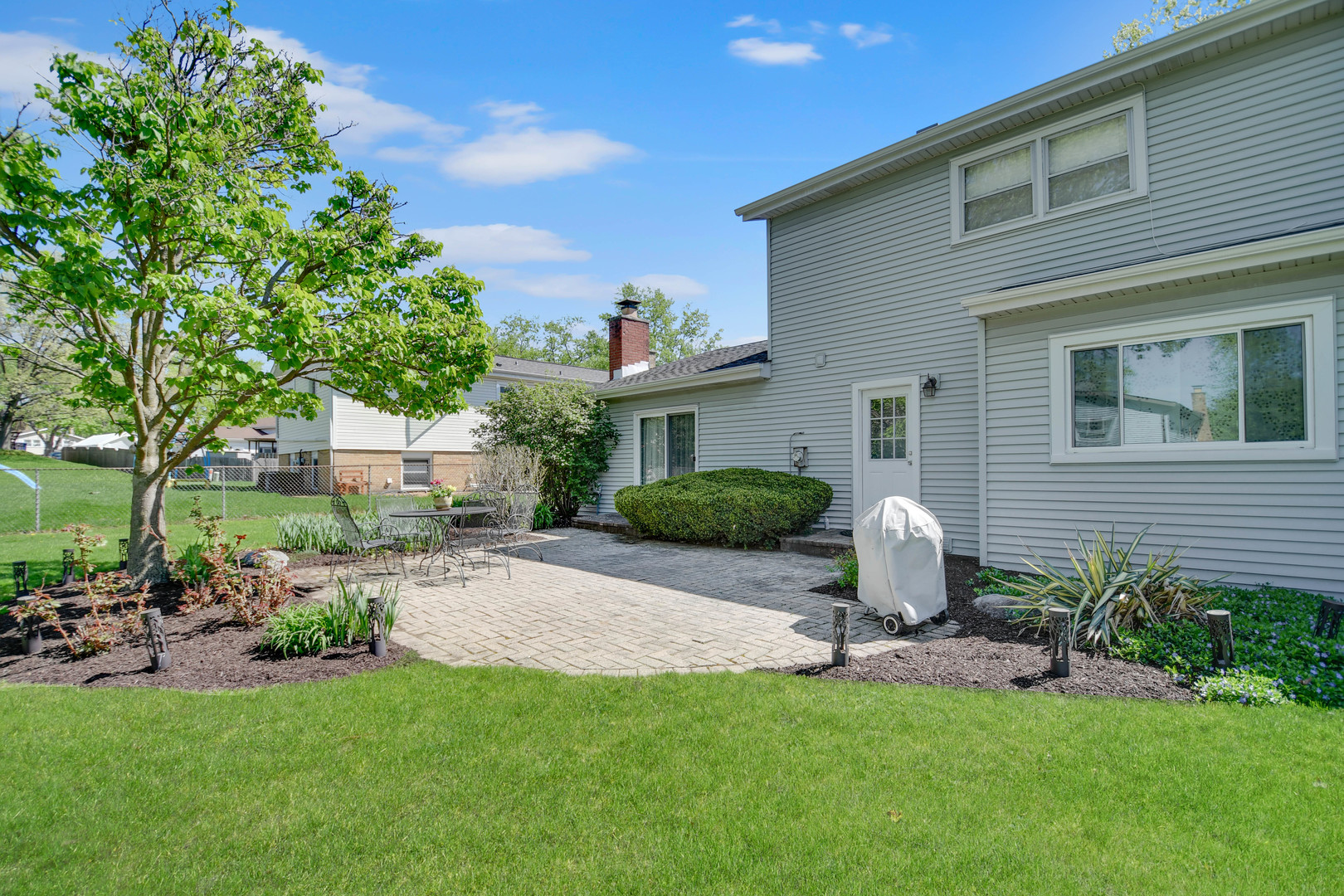 6914 Richmond Avenue, Darien, IL 60561