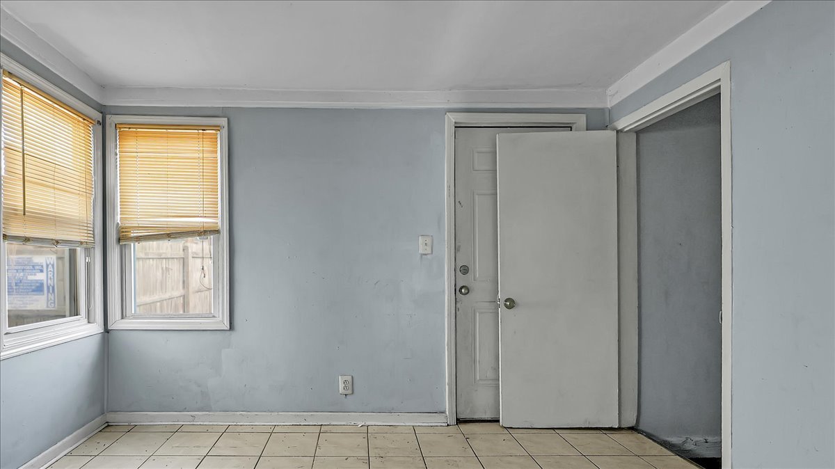 1048 W 104th Place, Chicago, IL 60643