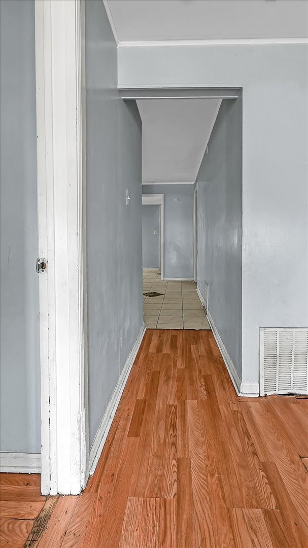 1048 W 104th Place, Chicago, IL 60643