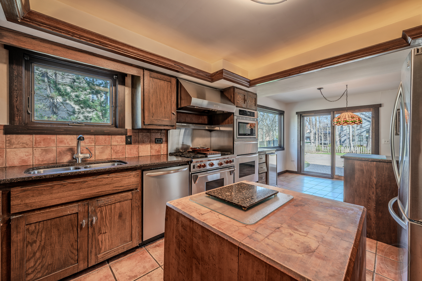 731 E Gartner Road, Naperville, IL 60540