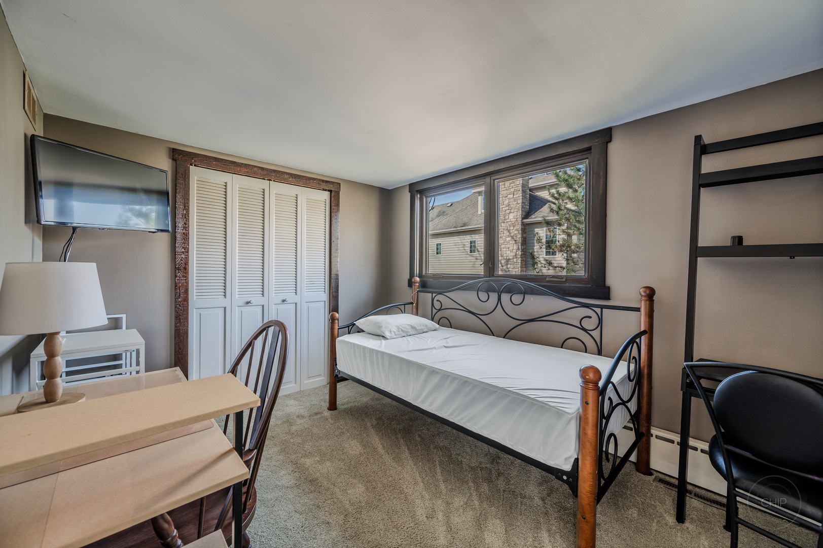 731 E Gartner Road, Naperville, IL 60540