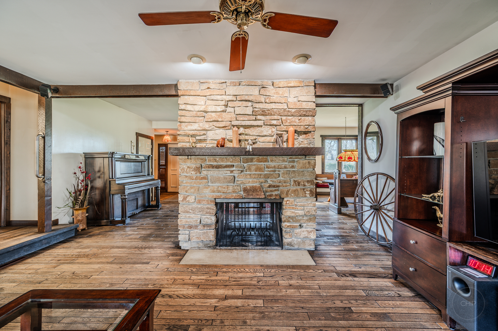 731 E Gartner Road, Naperville, IL 60540