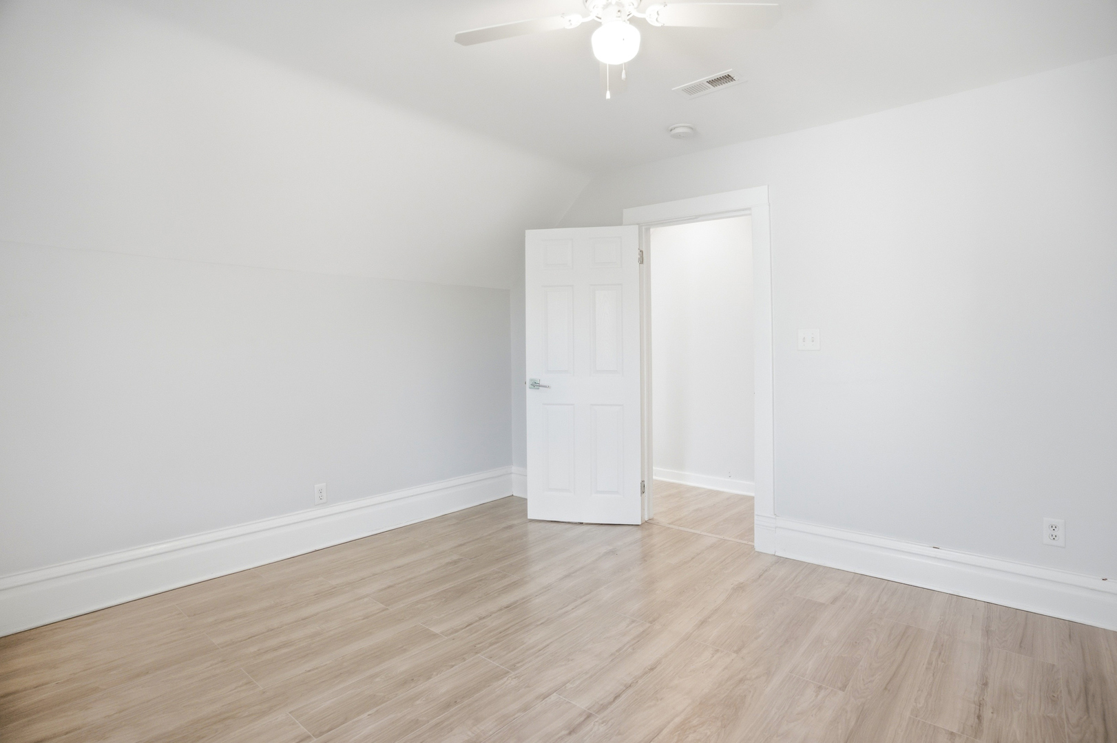 3114 Enoch Avenue, Zion, IL 60099