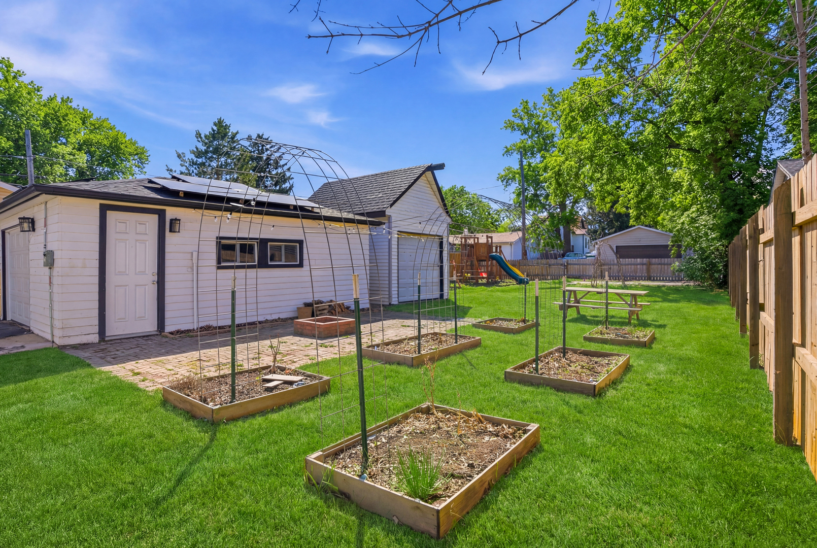 3114 Enoch Avenue, Zion, IL 60099