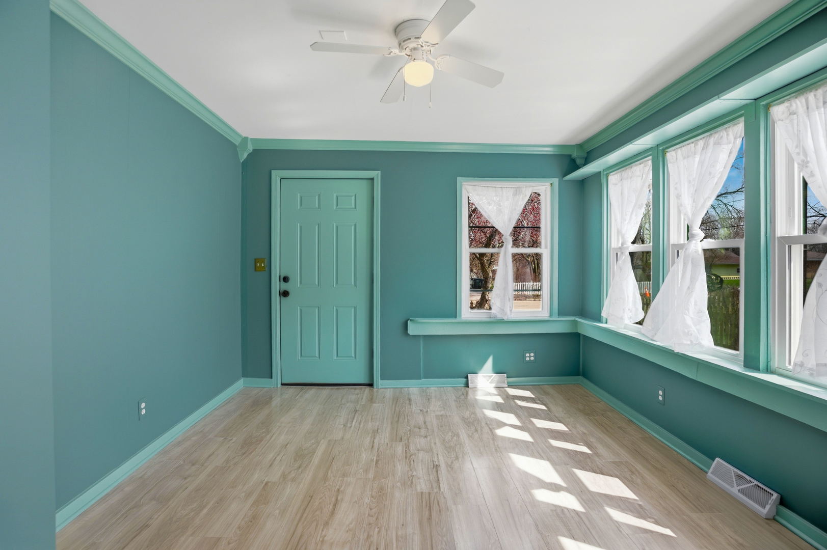 3114 Enoch Avenue, Zion, IL 60099