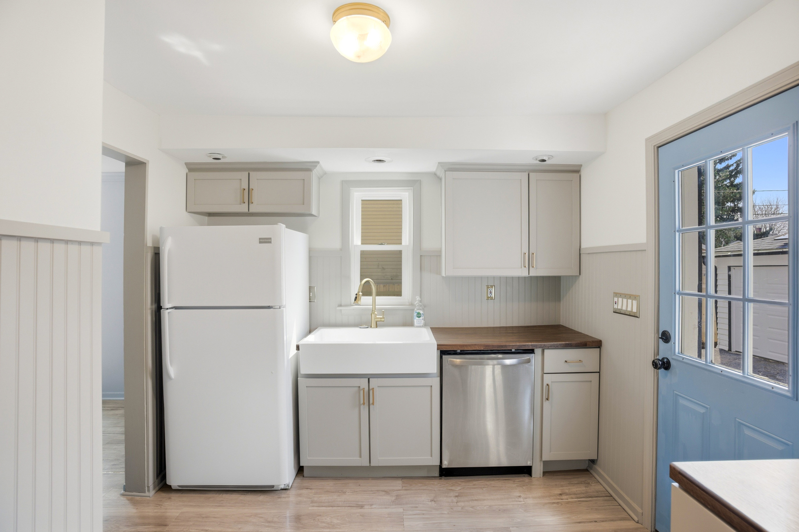 3114 Enoch Avenue, Zion, IL 60099