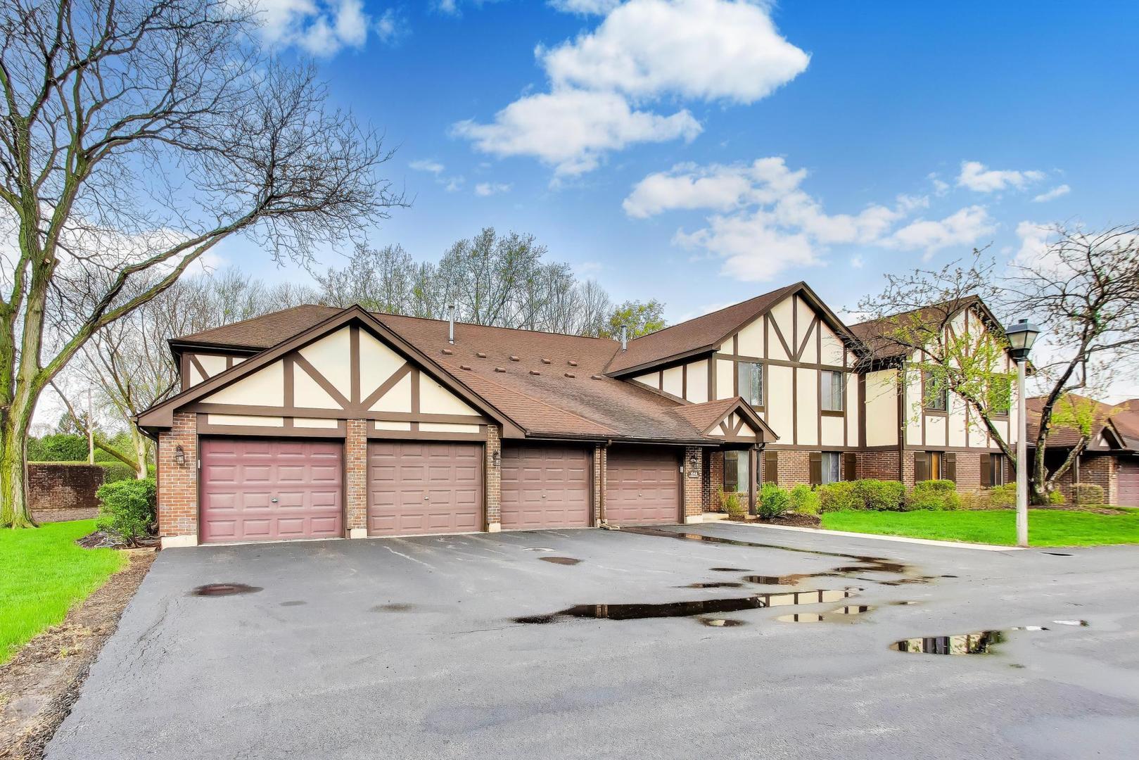 1048 Harbour Court #2B, Wheeling, IL 60090