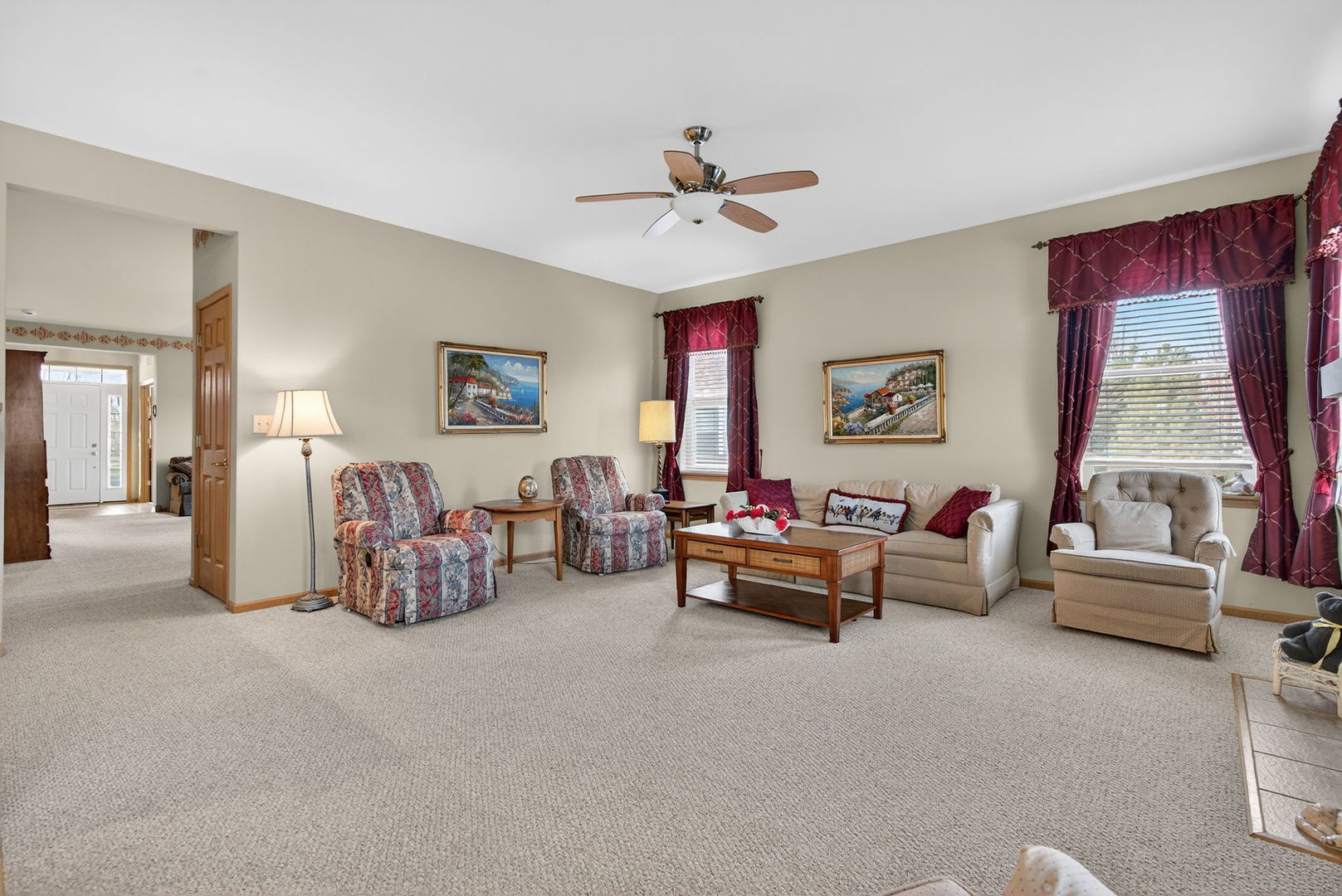 507 Homeview Drive, Oswego, IL 60543