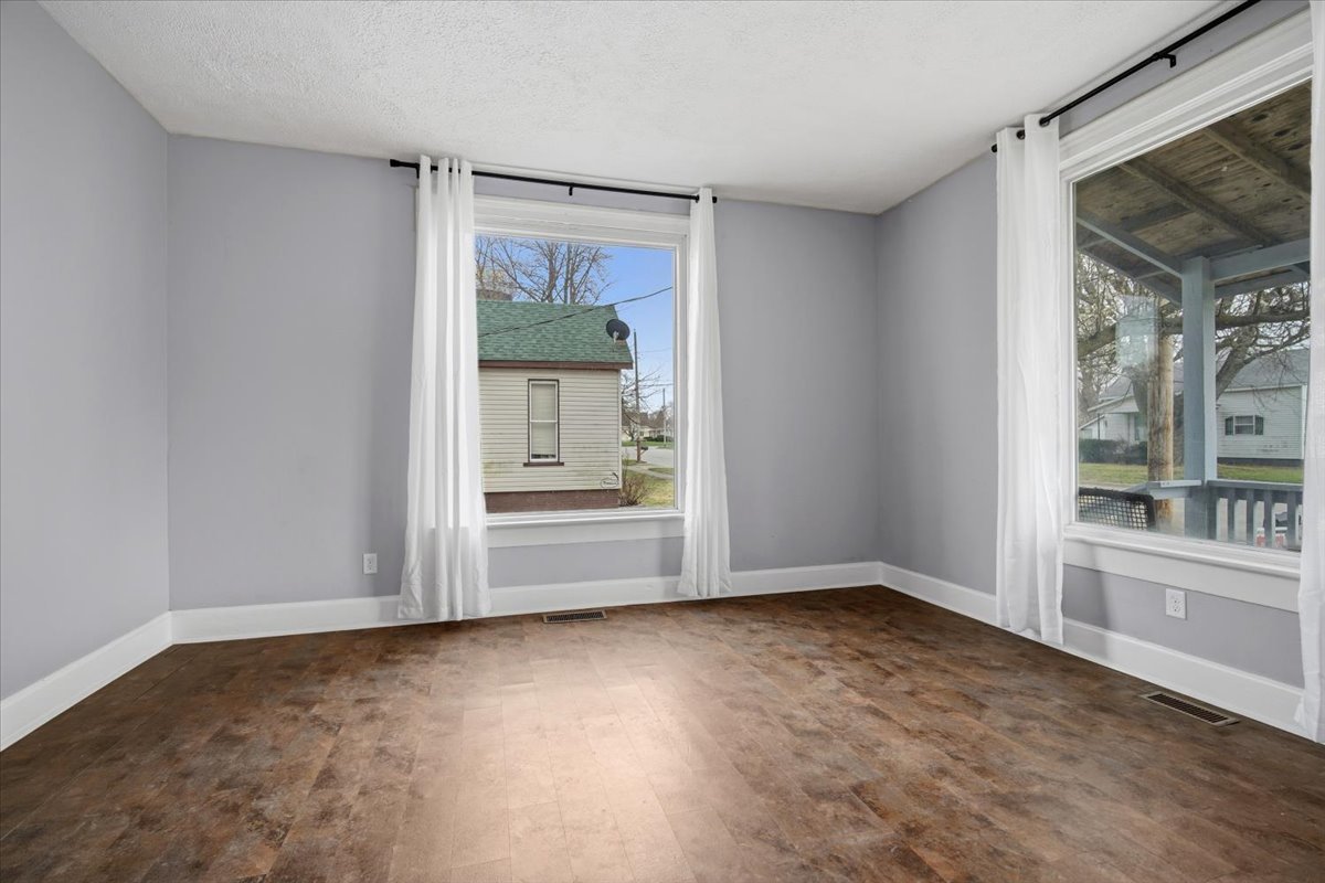 412 N Wood Street, Maroa, IL 61756