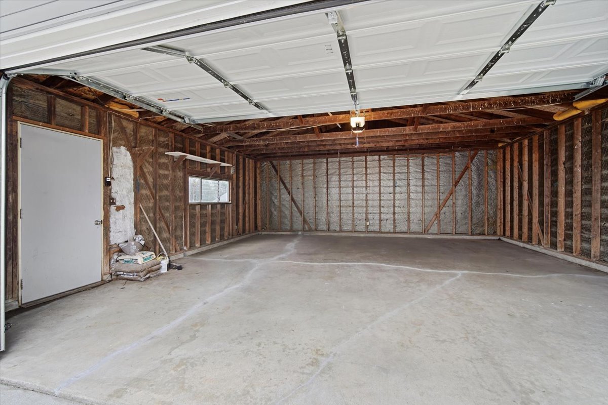 412 N Wood Street, Maroa, IL 61756