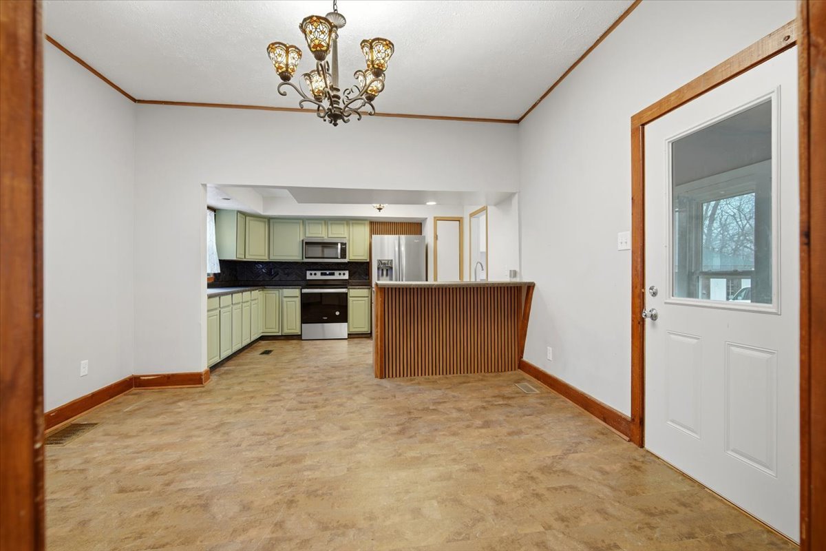 412 N Wood Street, Maroa, IL 61756