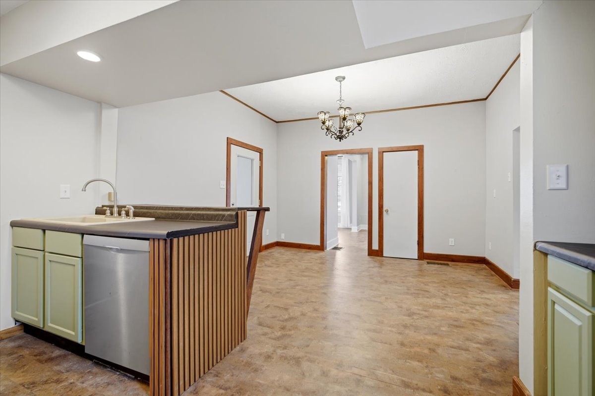 412 N Wood Street, Maroa, IL 61756