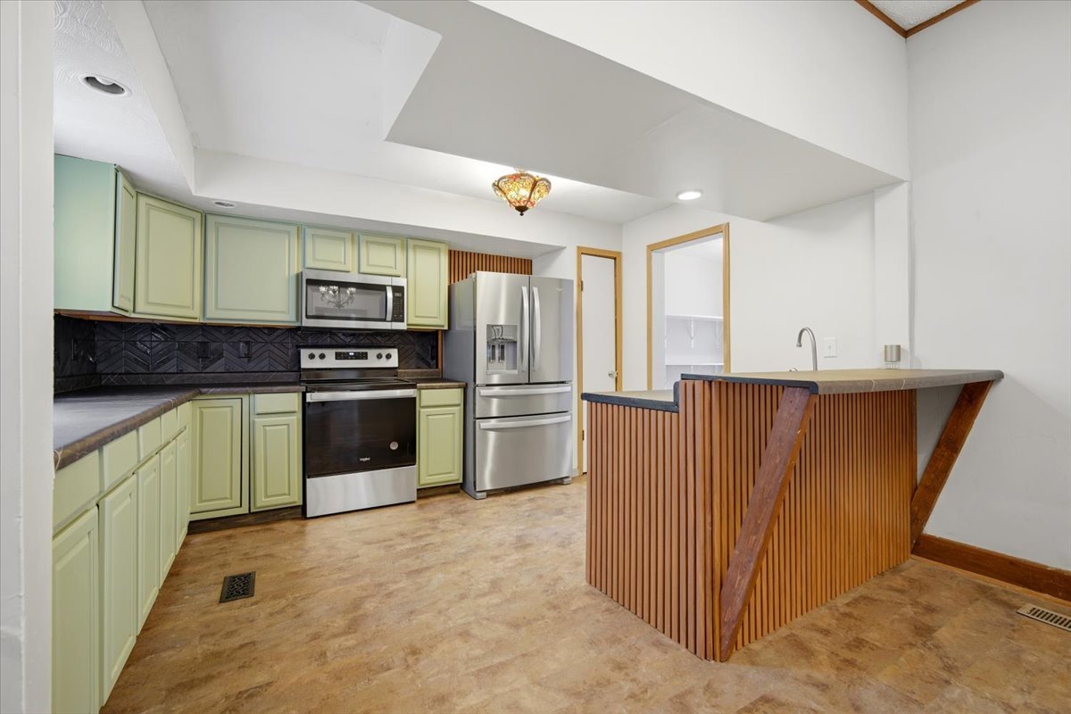 412 N Wood Street, Maroa, IL 61756