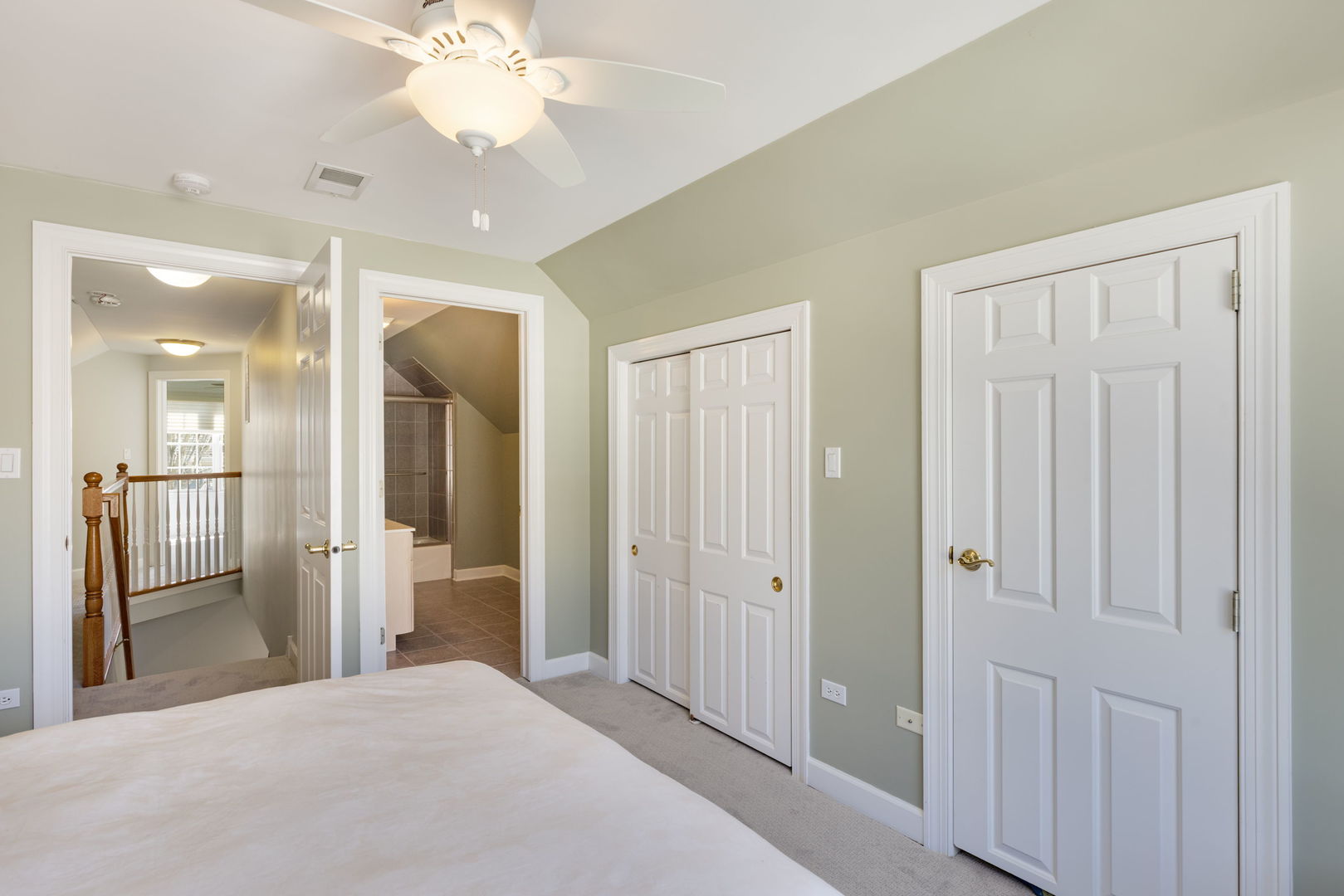 148 Jane Court, Clarendon Hills, IL 60514