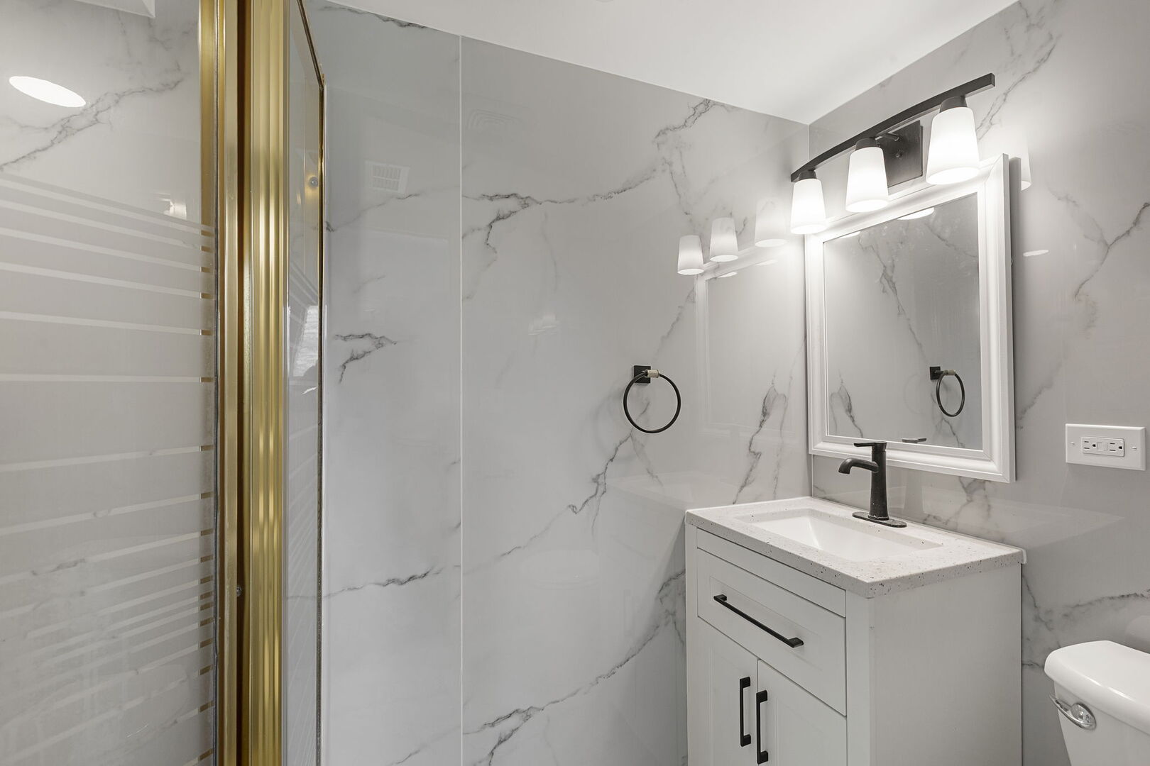 1910 Ashley Road, Hoffman Estates, IL 60169