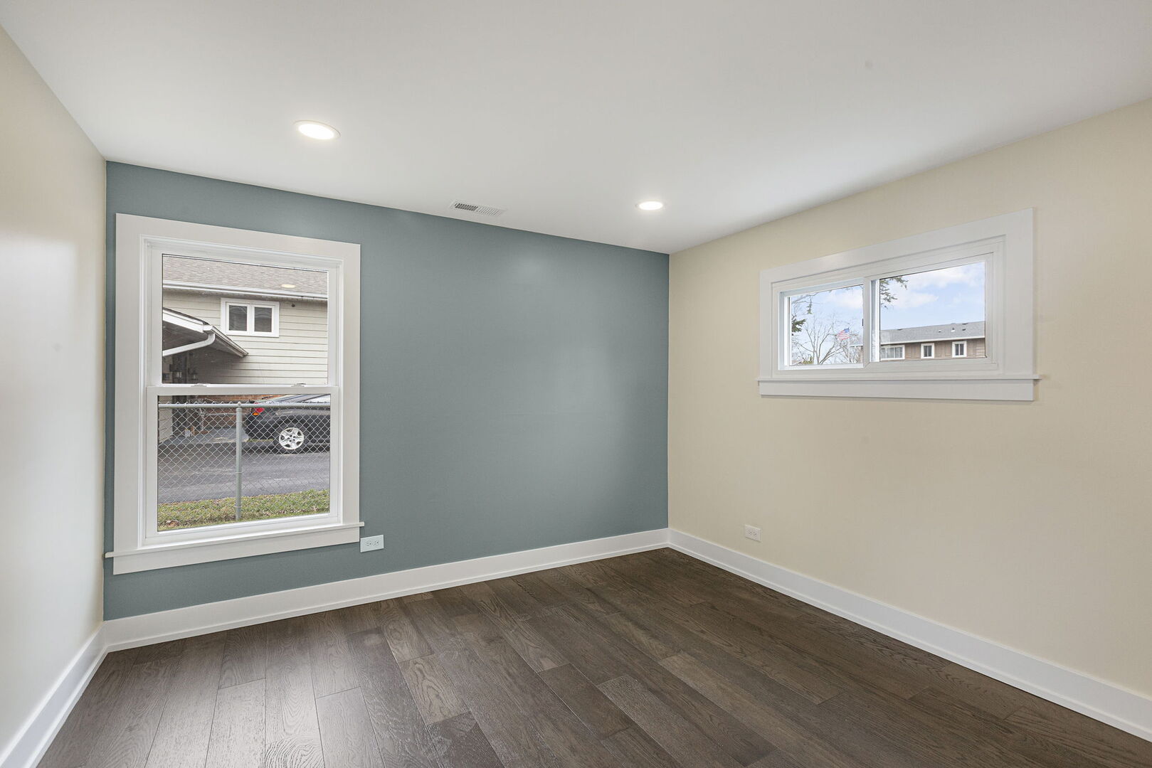 1910 Ashley Road, Hoffman Estates, IL 60169