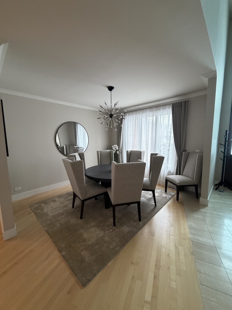 525 Senon Drive, Lemont, IL 60439