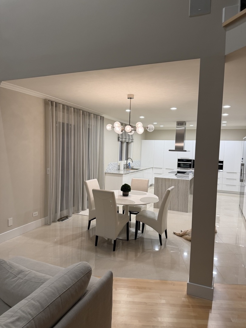 525 Senon Drive, Lemont, IL 60439