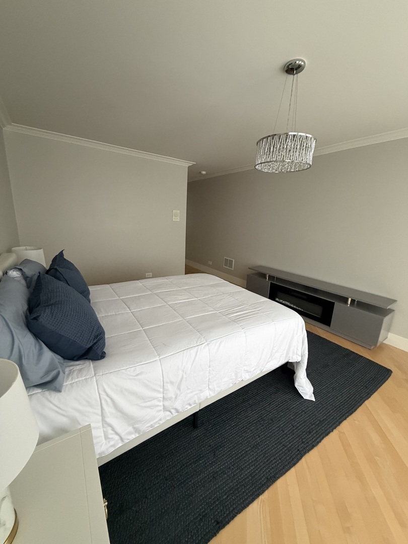 525 Senon Drive, Lemont, IL 60439