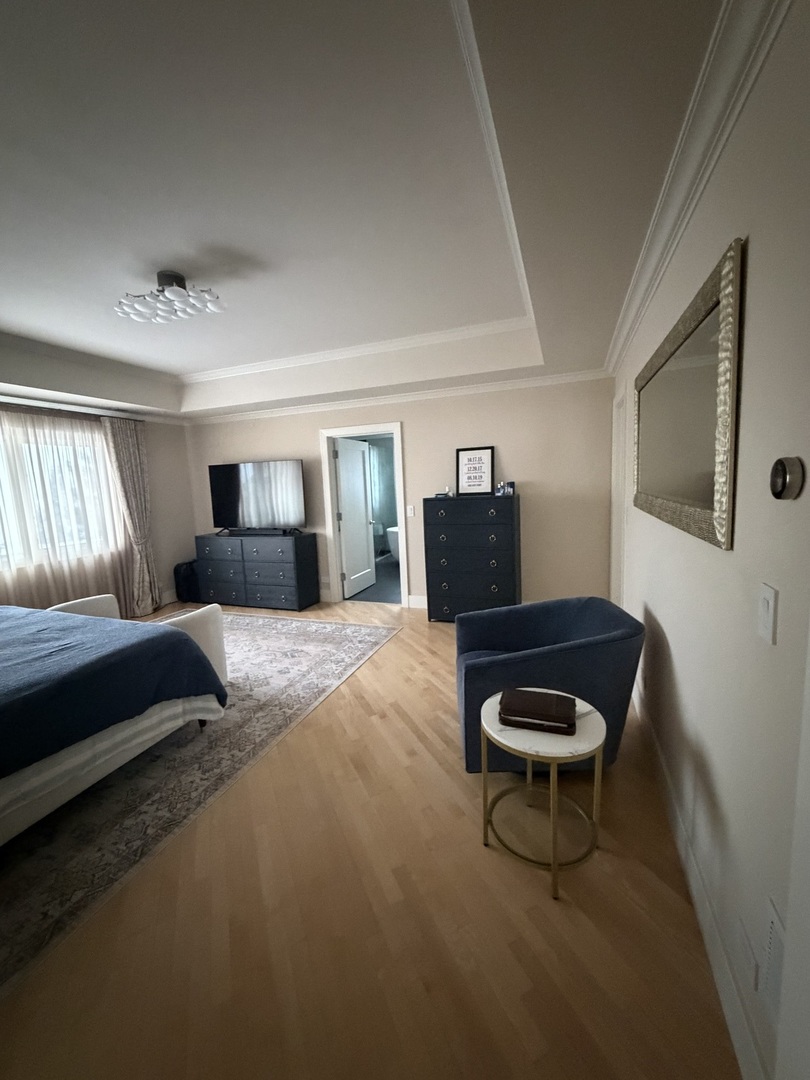 525 Senon Drive, Lemont, IL 60439