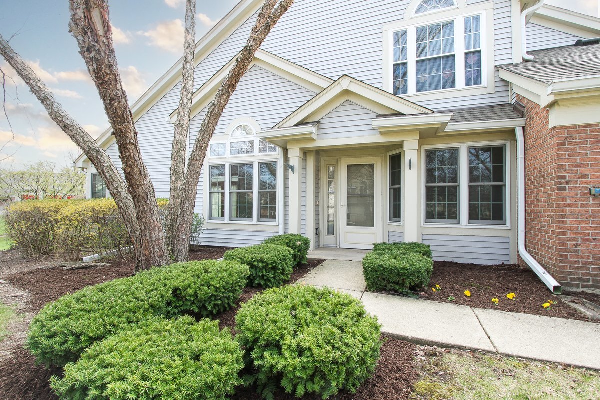 1652 Cayman Court #1, Bartlett, IL 60103