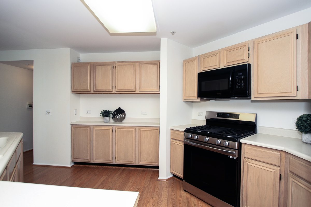 1652 Cayman Court #1, Bartlett, IL 60103